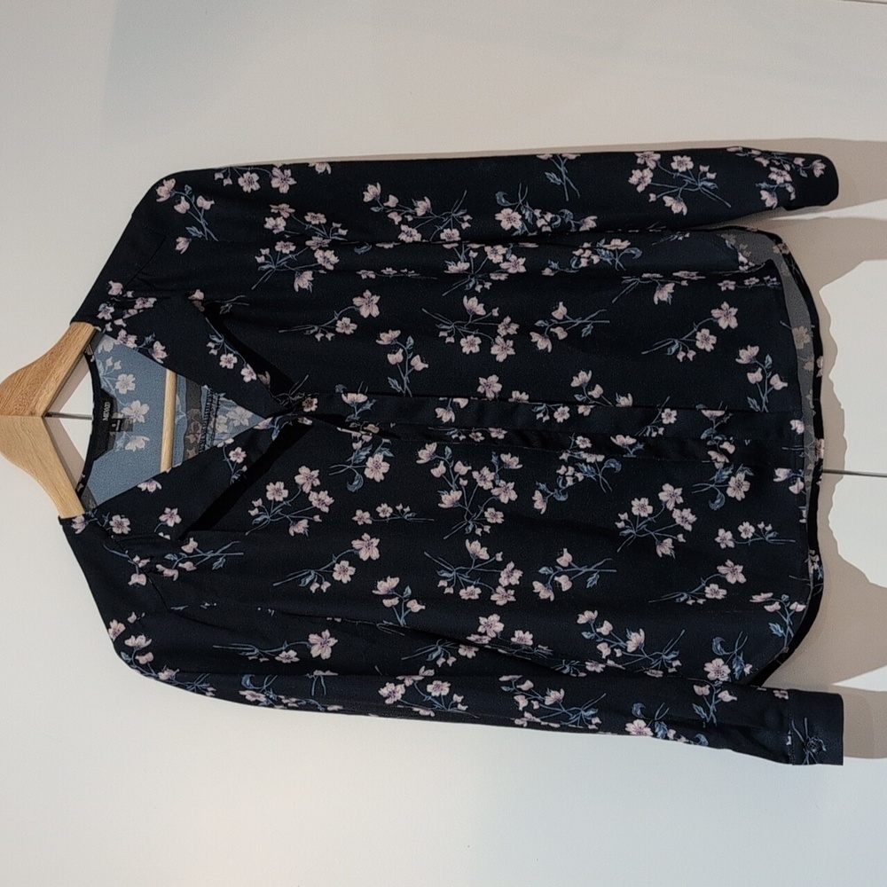 Navy Pink Floral Pleated Front Flowy Blouse with Mandarin Collar Size S P2p 19"